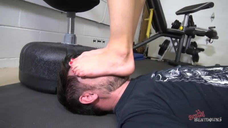 Nikki tiếp theo chân nôn chân tôn sùng tôn sùng chân quyền thống trị femdom nô lệ sự liếm cuckolding cho mọc sừng scissorhold