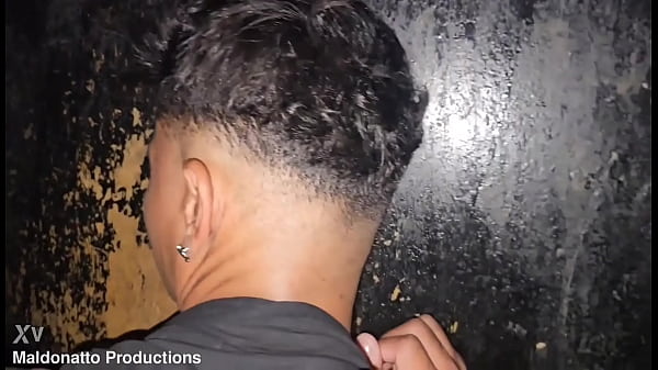 MÄNNER AUF DER STRAßE, DIE ES FÜR GELD TUN, SIE TATEN ALLES FÜR ZEHN REALS.