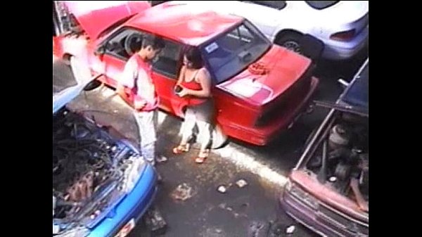 Pagando con cuerpomatico GE (Pagare con il mio corpo)